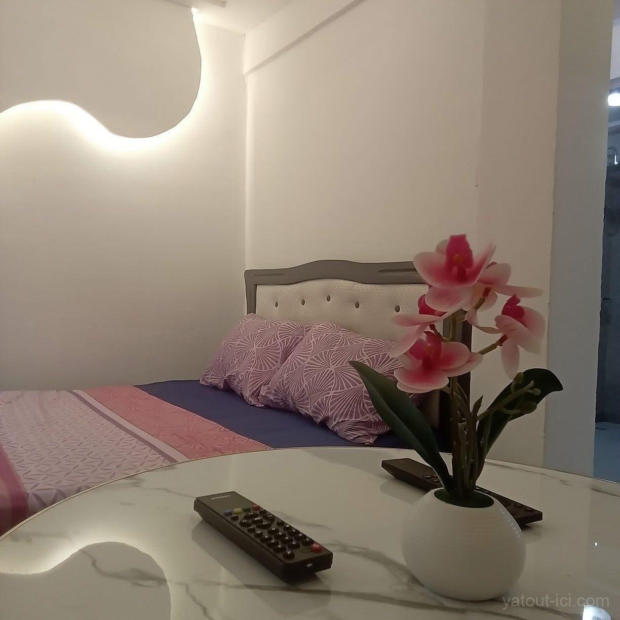 CHIC STUDIO MEUBLÉ